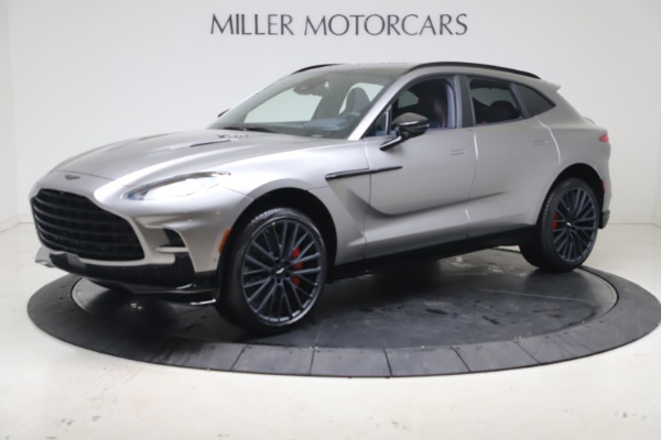 2025 Aston Martin DBX