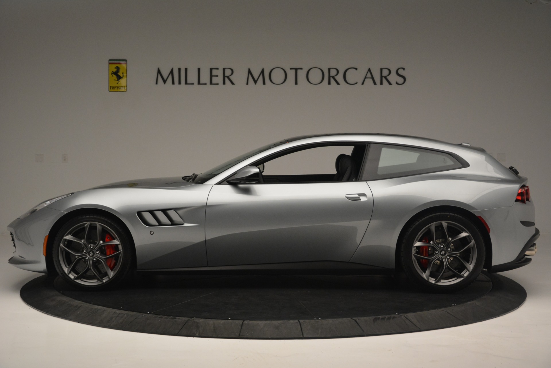 2019 ferrari gtc4lusso price