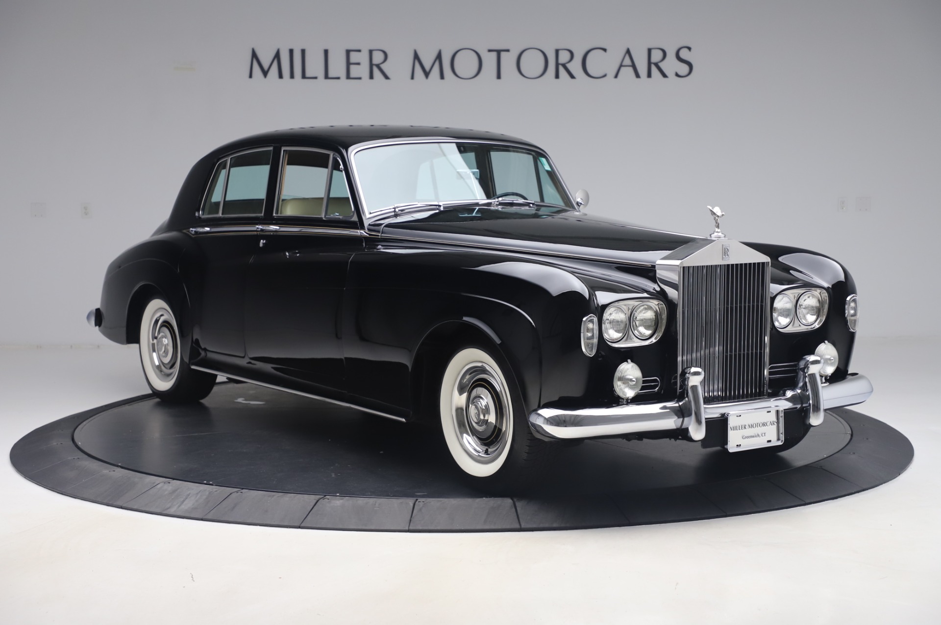 PreOwned 1965 RollsRoyce Silver Cloud III For Sale Special Pricing   McLaren Greenwich Stock 8124