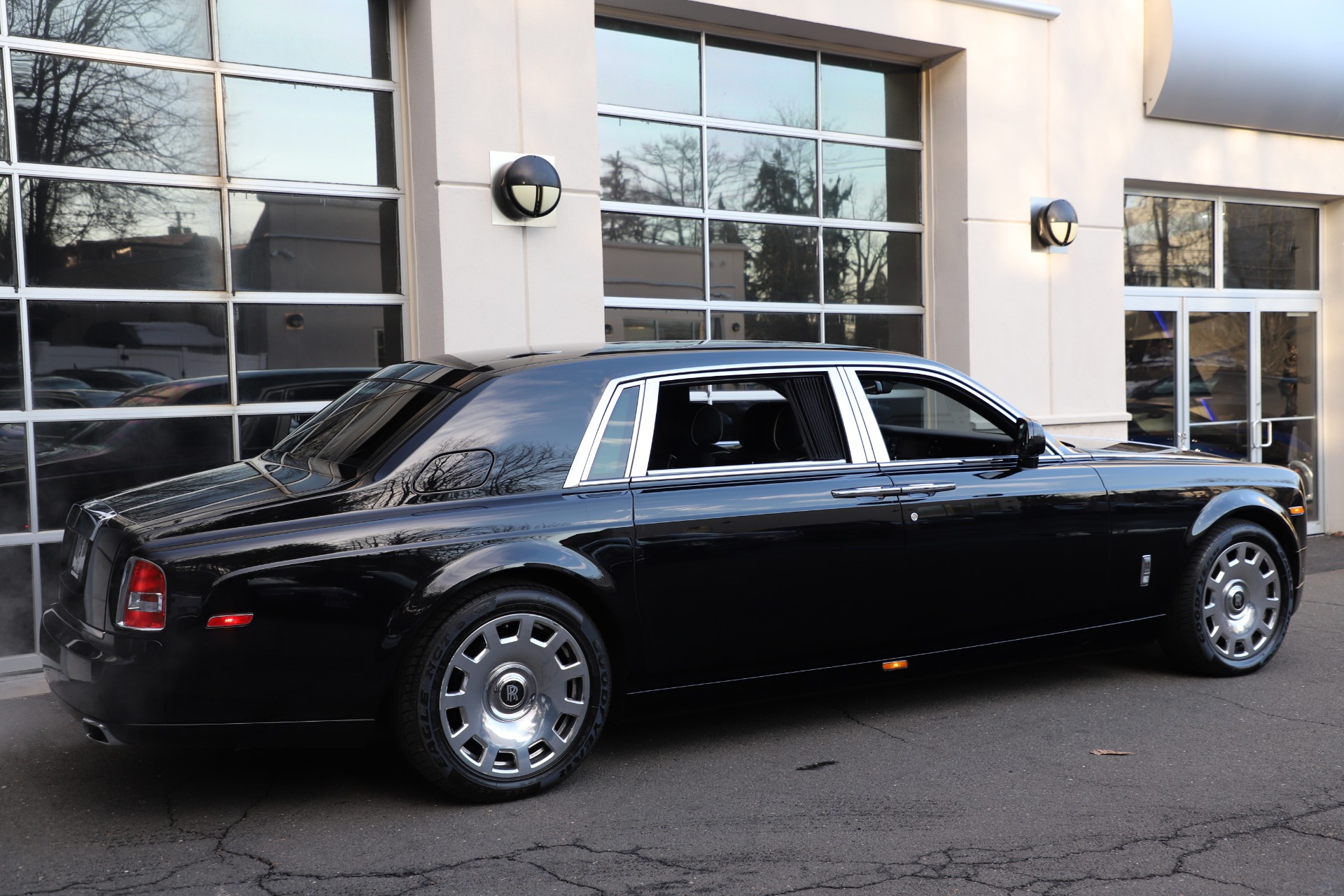 Pre-Owned 2015 Rolls-Royce Phantom EWB For Sale ()