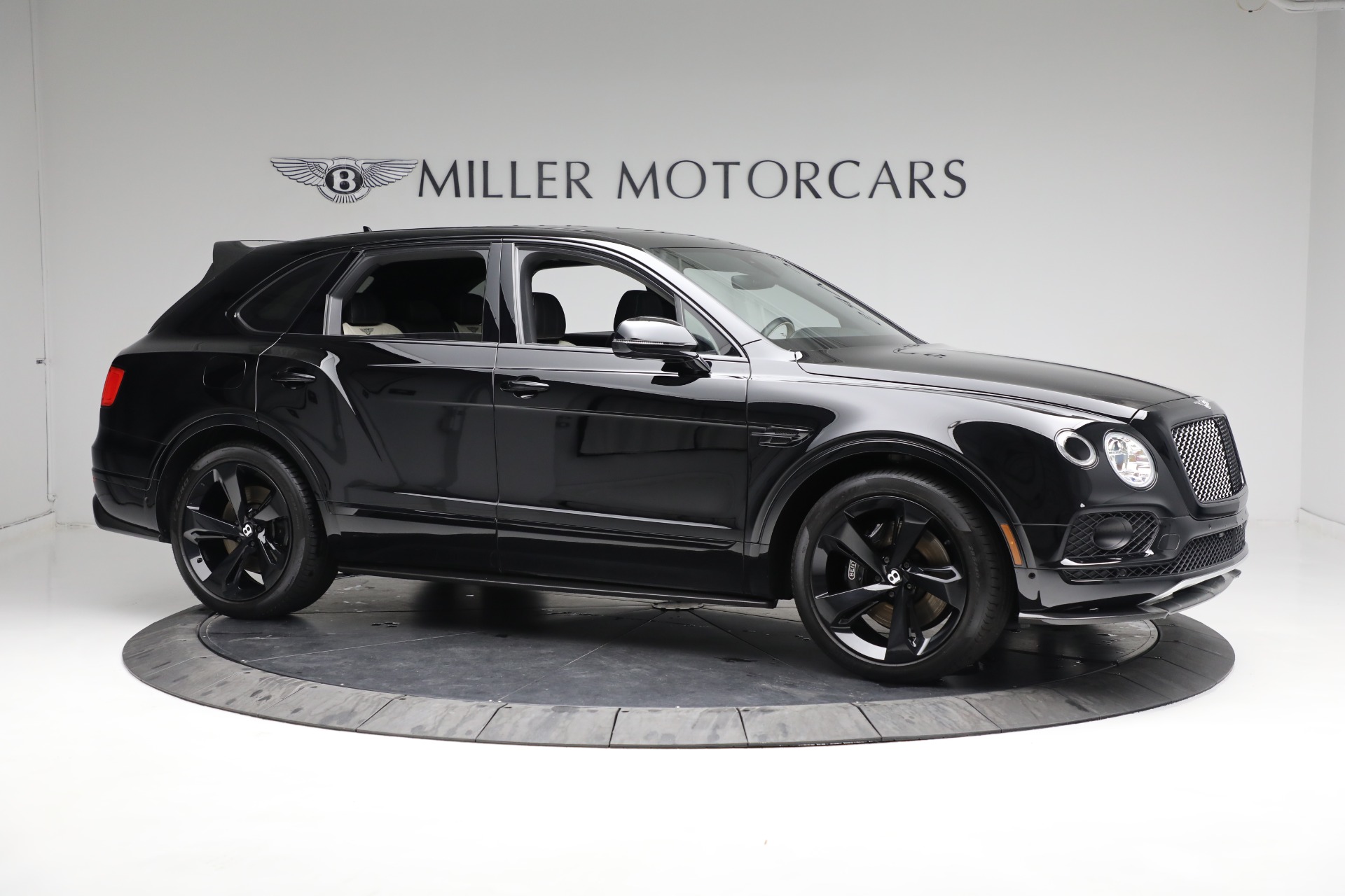 Pre-Owned 2018 Bentley Bentayga Black Edition For Sale () | Miller ...